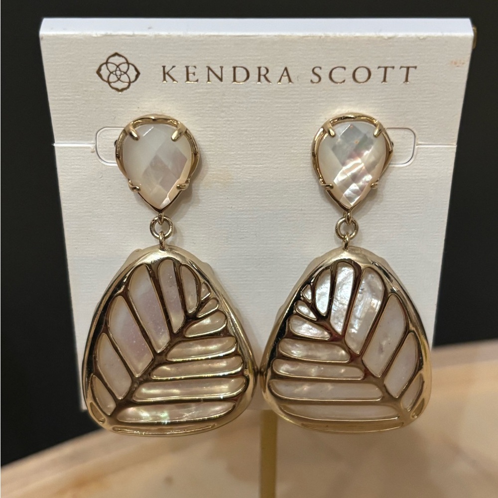 Kendra Scott Stella Mother of Pearl Earrings